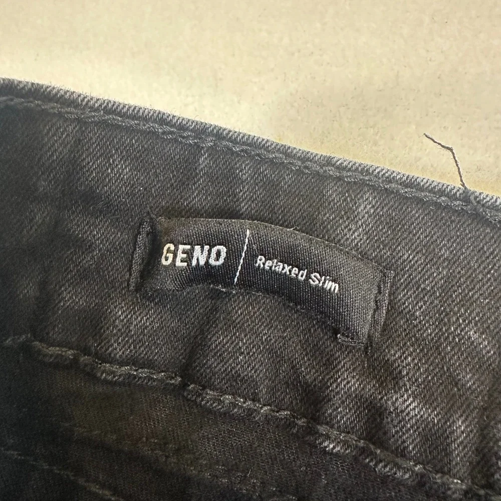 True Religion Geno Relaxed Slim Jeans Black Wash Denim 102158 Size 28x31 Mens